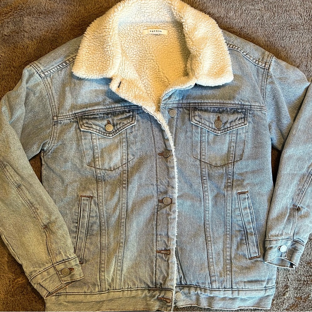 PacSun faux sherpa lined denim trucker jacket